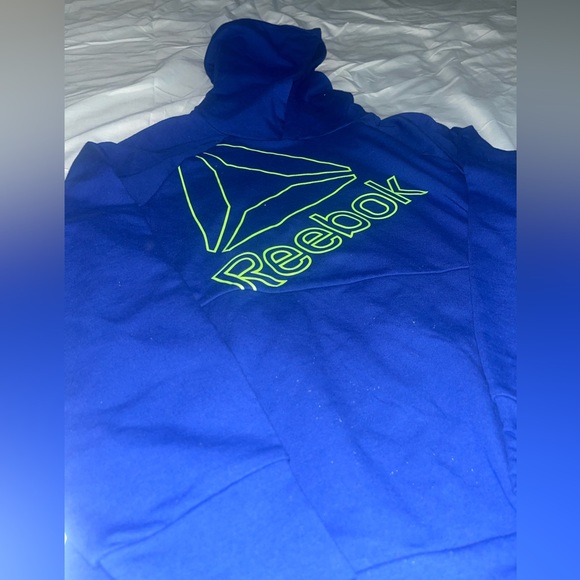 New Reebok Hoodie - Picture 2 of 3